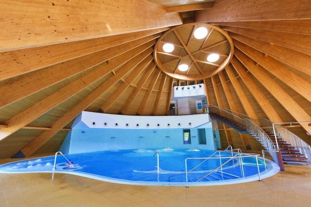 Cantinho D'Aldeia - Jacuzzi Guarda Exterior photo